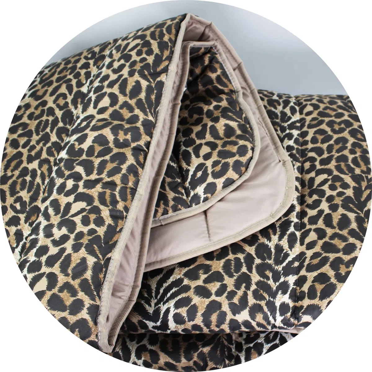 Tata Home Trapuntino Copriletto Trapuntato Primaverile Estivo 100 gr/mq Quilt Leggero Letto Una Piazza e Mezza 210x260 cm Fantasia Animalier Maculato Made in Italy Disegno Leopardato