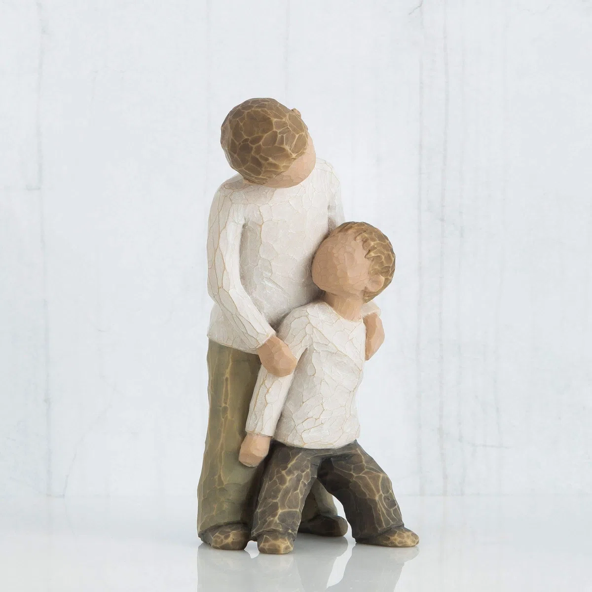 Willow Tree Fratelli Resina, Design di Susan Lordi, Naturale, 3.81 x 3.81 x 12.7 cm