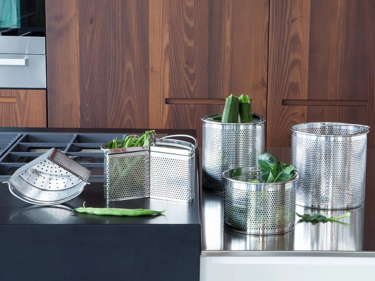 H&H Alessandro Borghese – Cestello in Acciaio Inox a 3 Spicchi, Ø18 cm, Design Elegante, Lavabile in Lavastoviglie, Linea Il Lusso della Semplicità