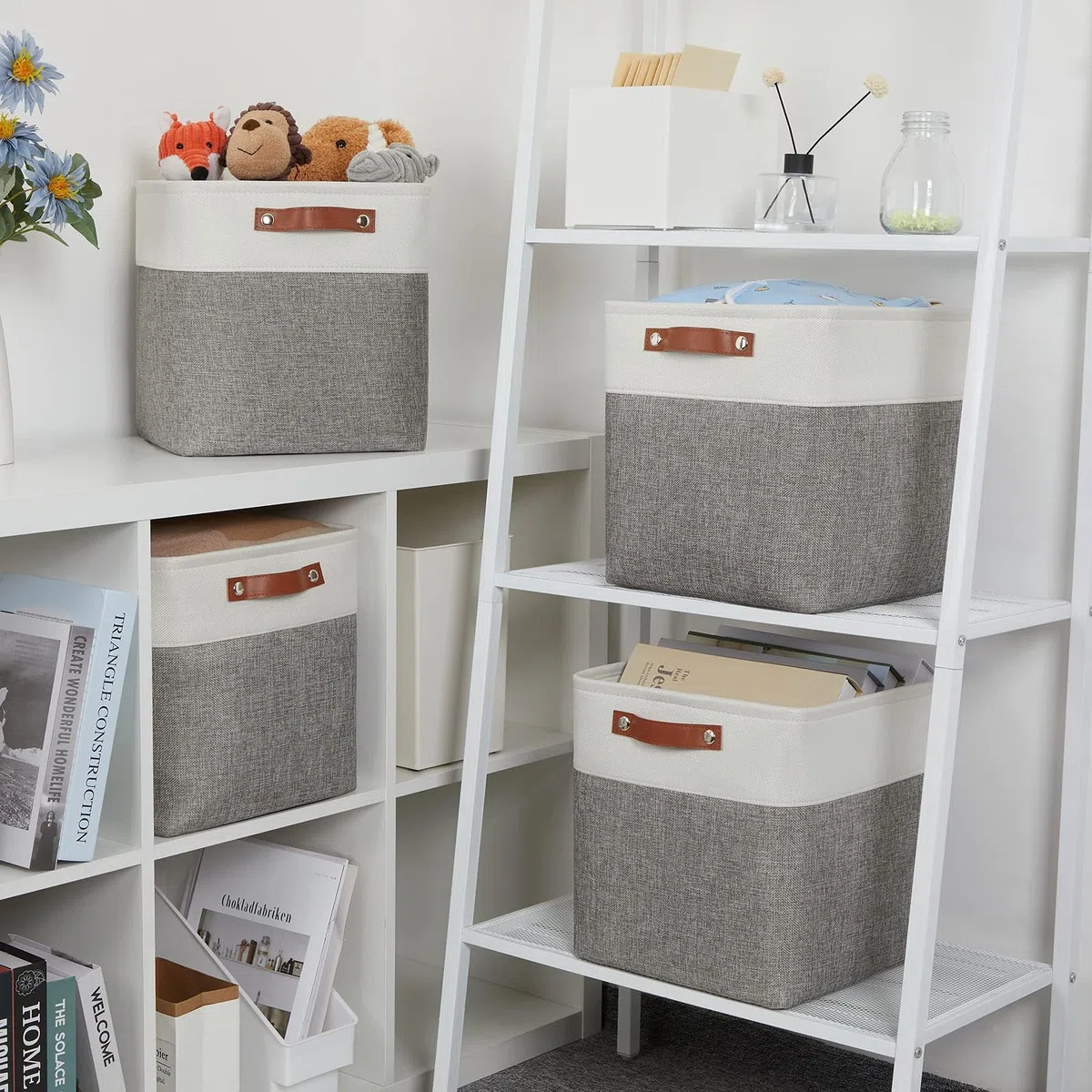 Scatola Portaoggetti In Tessuto 33x38x33cm, Set di 4 Cestini Cubici per Armadio, Ccaffale e Vestiti, Grigio&Bianco