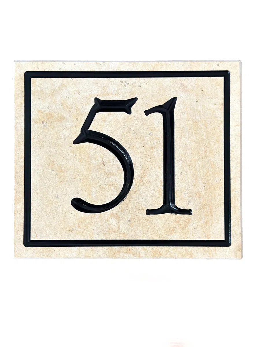 Numero civico in Marmo, Personalizzabile, Prodotto artigianale, Targhetta civico personalizzata, Targa incisa artigianalmente per Esterno