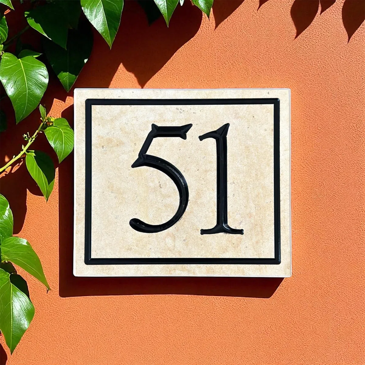 Numero civico in Marmo, Personalizzabile, Prodotto artigianale, Targhetta civico personalizzata, Targa incisa artigianalmente per Esterno