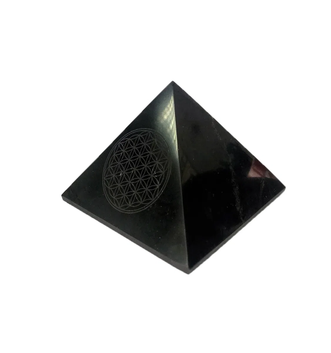 KASHU Shungite direttamente dalla Carelia: Piramide 10 cm Fiore della Vita Lucido