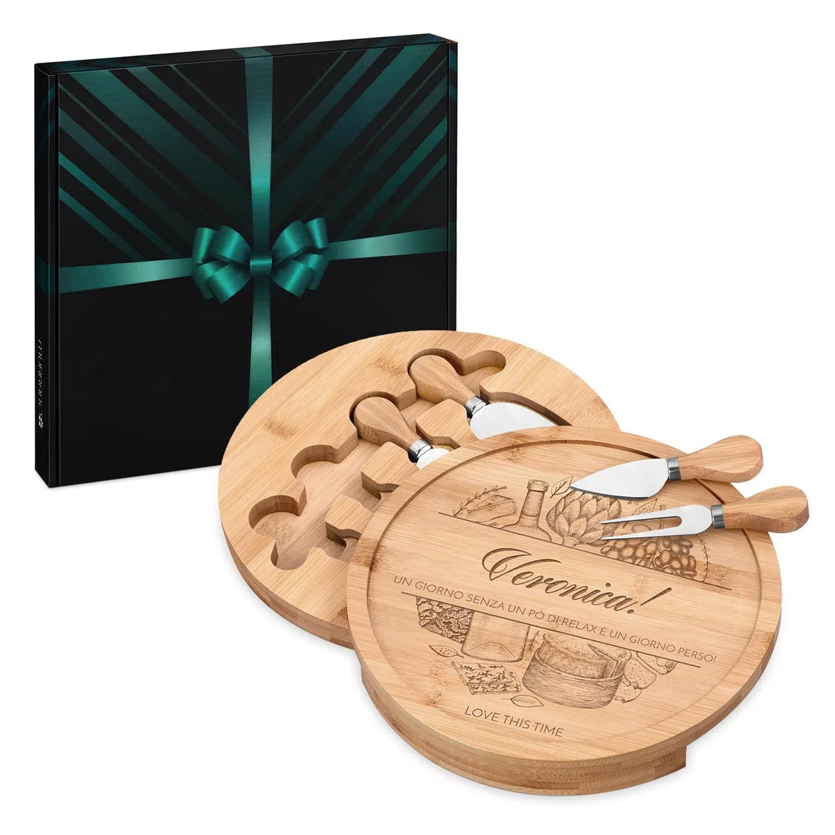 Maverton Tagliere per formaggio e salumi in legno - set 3 coltelli 1 forchetta - incisione personalizzata - H3,6 cm x Ø25 cm - regalo di compleanno donna - regalo di Natale - love this time