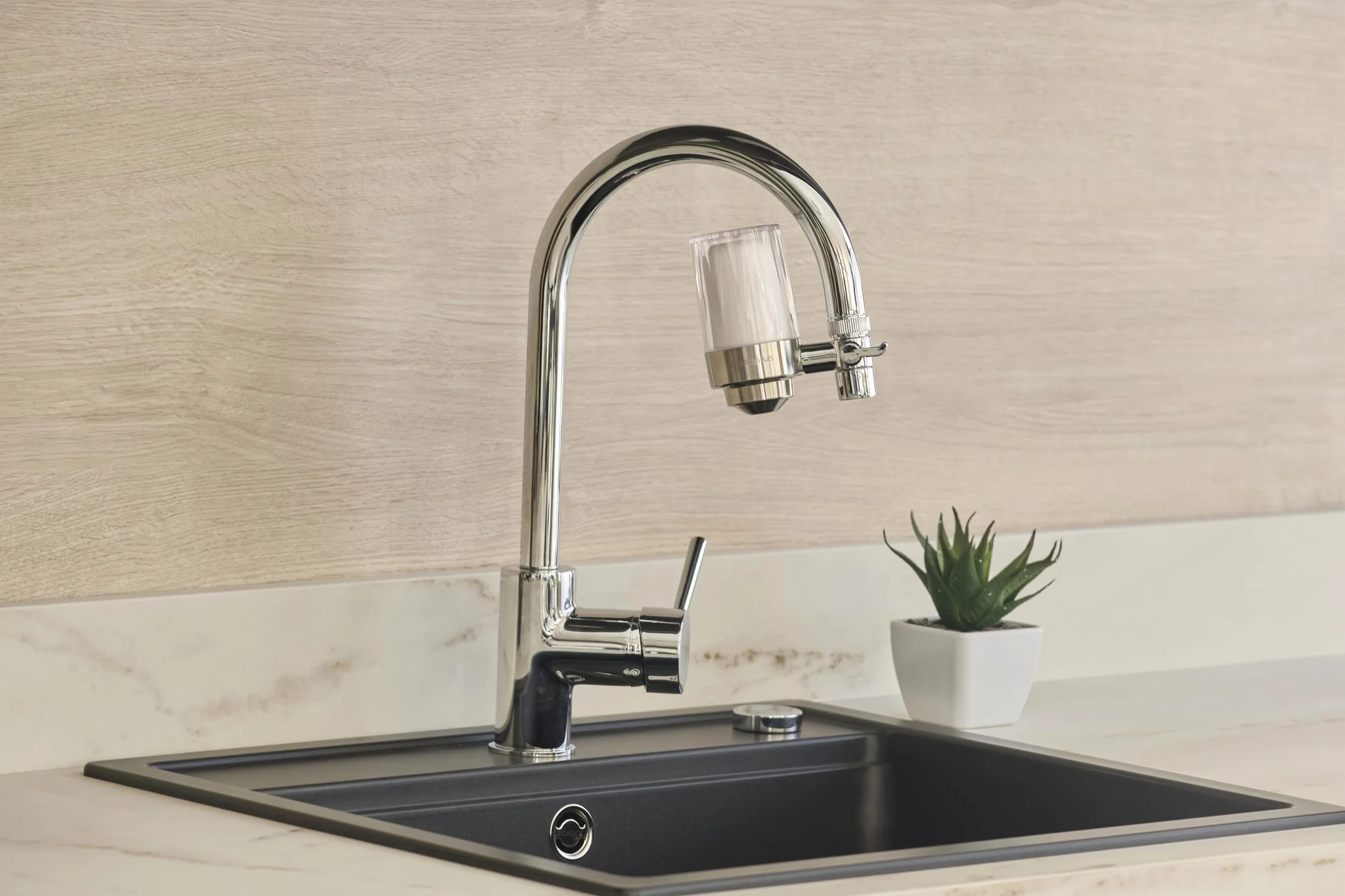 Super Core: Filtro per rubinetto in acciaio inox – Purificatore d'acqua ecologico – Rimuove cloro, batteri, ossido, microplastiche e migliora il gusto dell'acqua