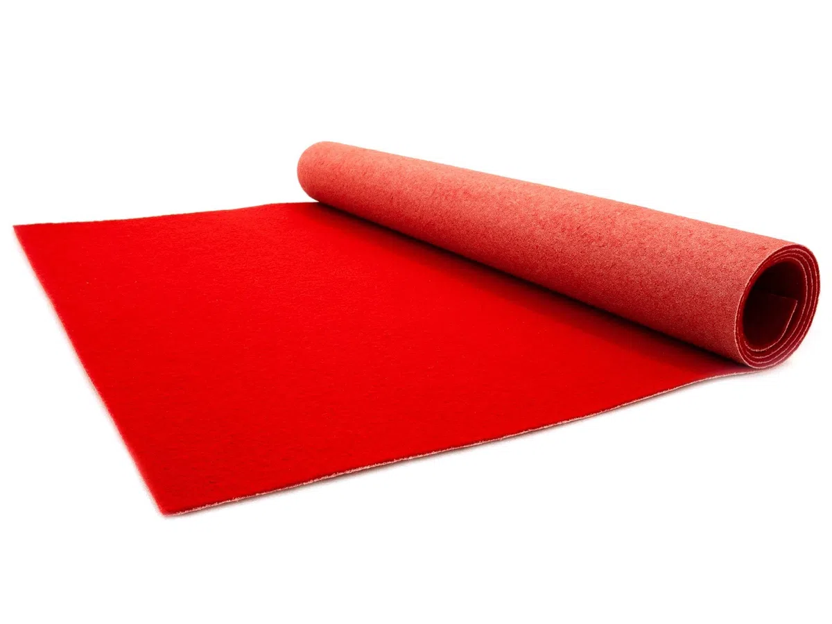 Tappeto Rosso per Matrimonio PODIUM - 1,00m x 2,00m, Passatoia Rossa Matrimonio, Cerimonie, Evento e Negozi | Resistente Al Fuoco | Tappeto Runner Rosso Chiesa, Sfilata e Cerimonie