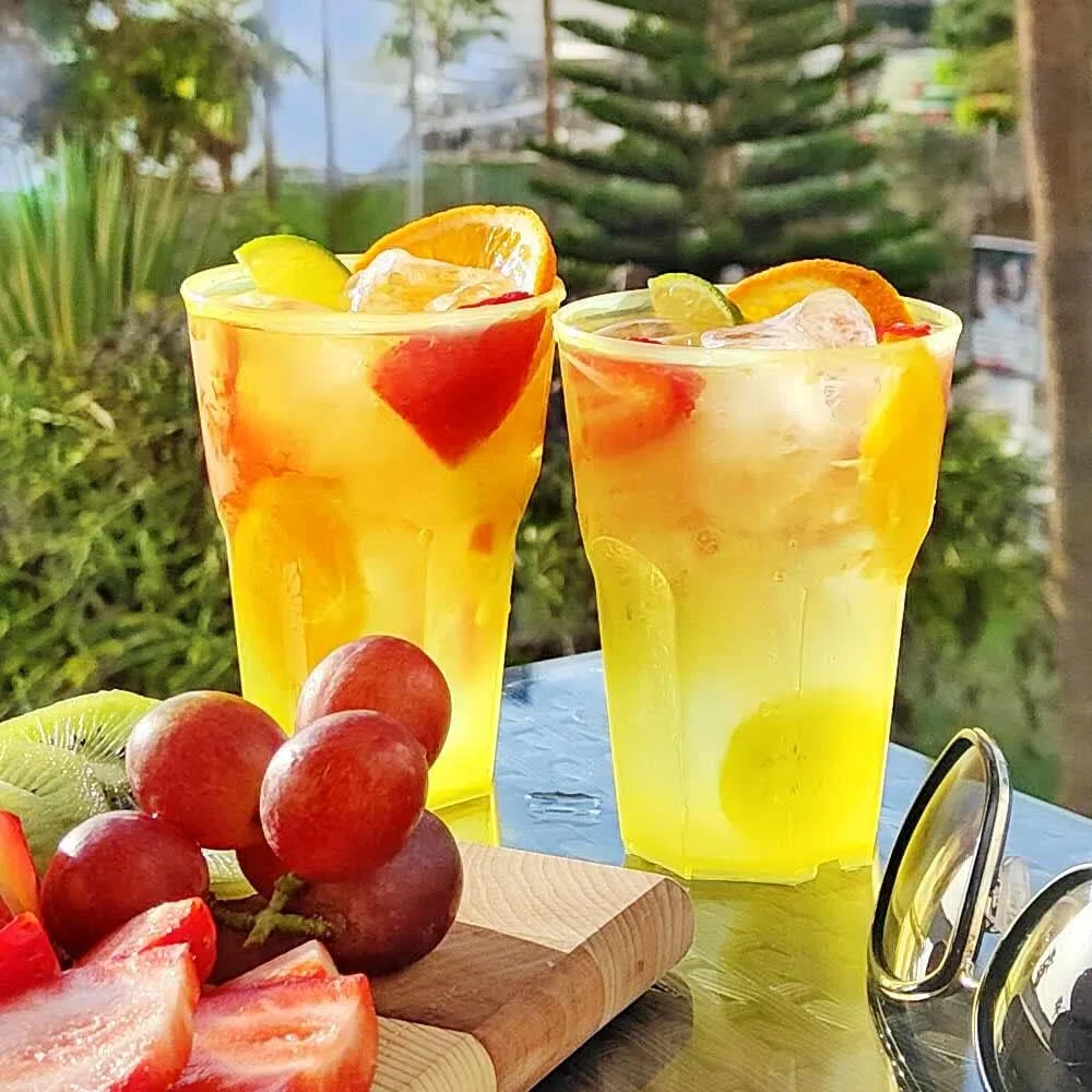 G.M. DISTRIBUZIONE 80 Bicchieri Cocktail da 350 ml, in PP Trasparenti, Infrangibili, Riutilizzabili, per Cocktail, Long Drink, Gin Tonic, Mojito, Aperol Spritz - Made in Italy