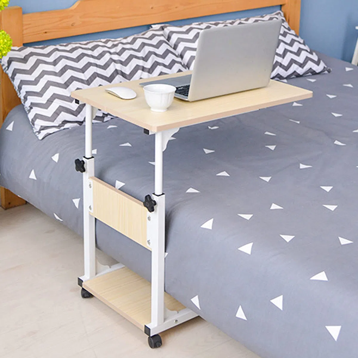 Tavolino regolabile in altezza con ruote, tavolino da letto, tavolo per computer, comodino per soggiorno, camera da letto, acero bianco
