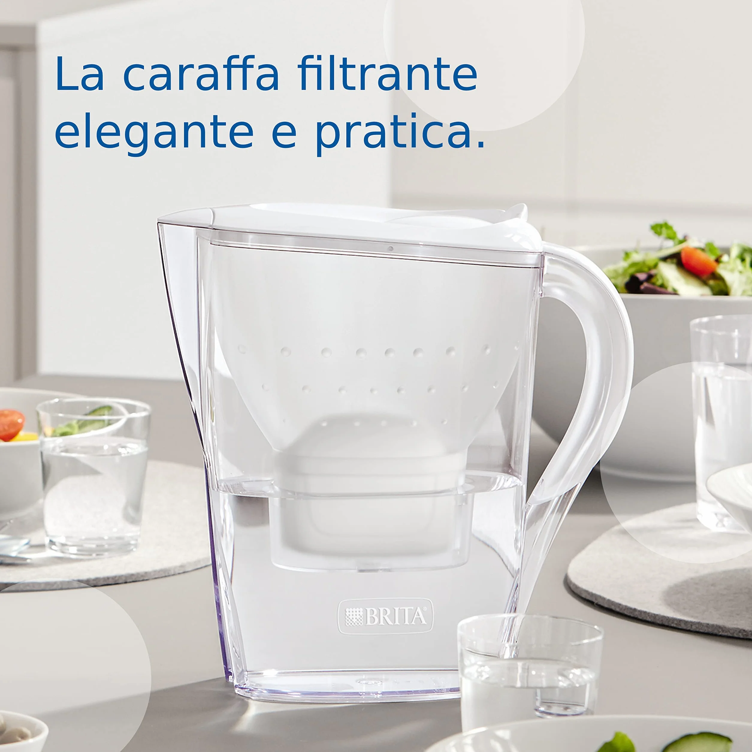 BRITA Caraffa filtrante Marella bianca (2.4L) incl. 6 x filtri MAXTRA PRO All-in-1 che riduce cloro, calcare e PFAS - Adatta al frigo, Memo digitale e riempimento comodo - in confezione sostenibile