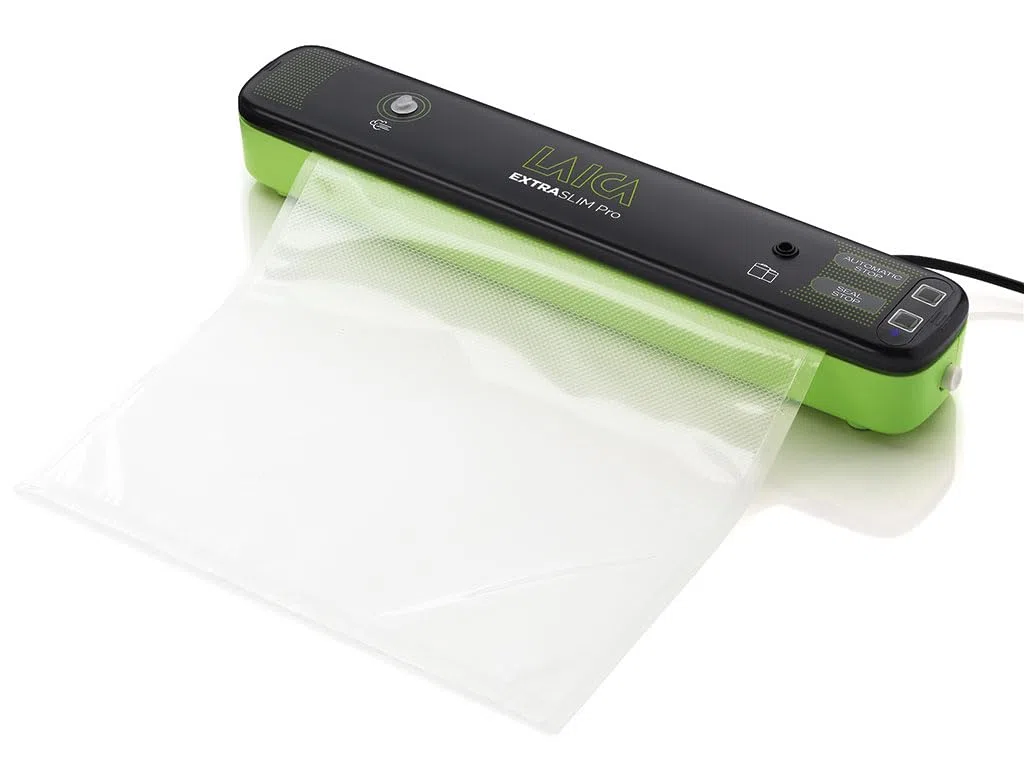 LAICA VT3104 Macchina Sottovuoto - Dimensione Compatta, Mantiene i Cibi Freschi fino a 5 Volte Più a Lungo, Riduce gli Sprechi, 1 Rotolo Incluso