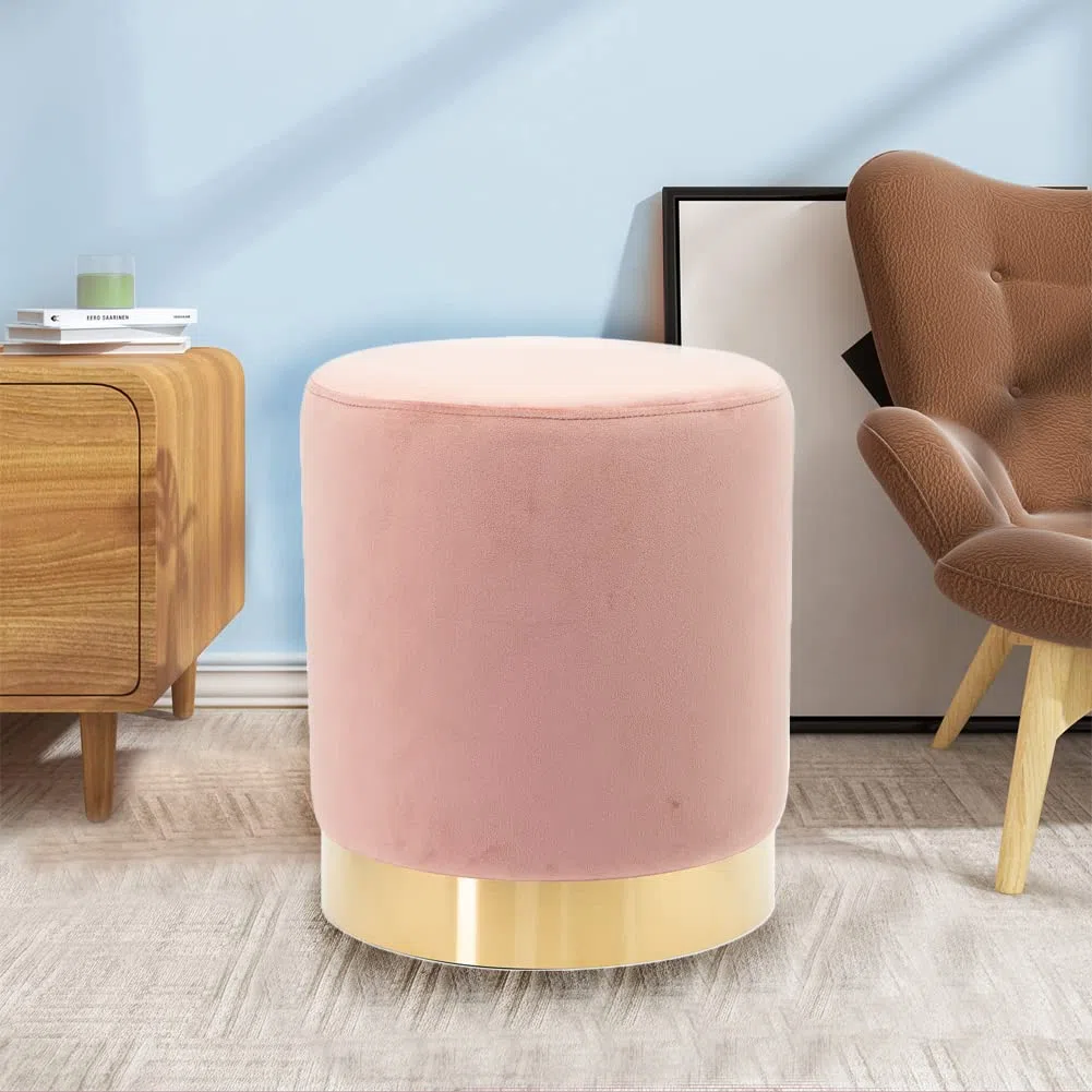 Shally Dogan Pouf in Velluto con Base in Metallo e Struttura in MDF, Design Moderno, Poggiapiedi Forma Cilindrica, Sgabello Tondo con Seduta Imbottita Morbida, Arredamento Interno (Rosa)