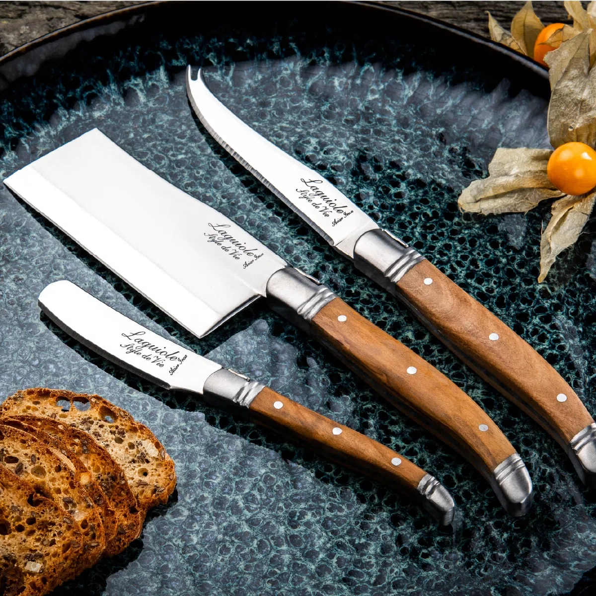 Laguiole Style de Vie Coltello da Formaggio Luxury Line, 3 Pezzi, legno d'ulivo