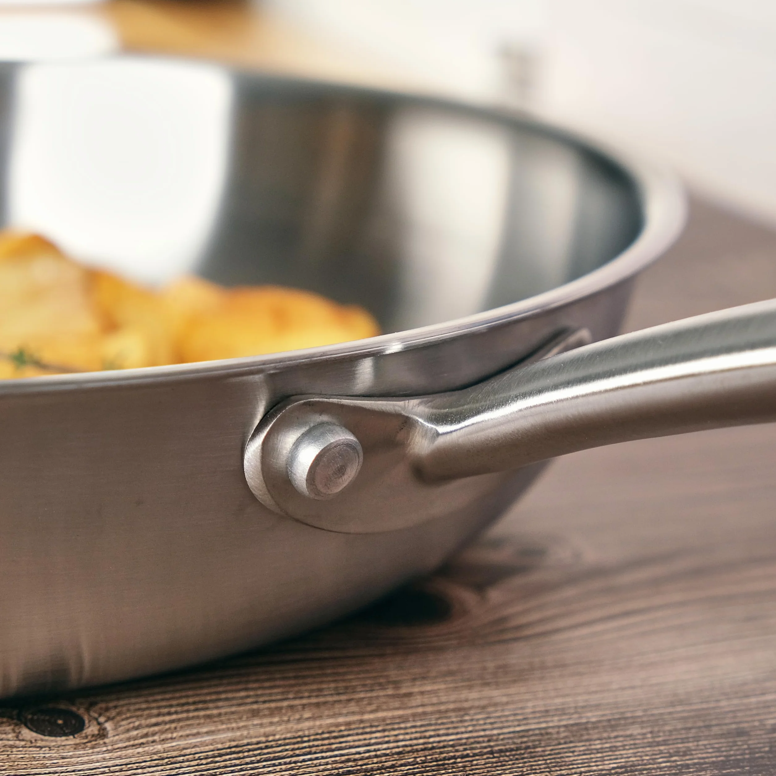 KAMBERG - Padella Ø24 cm in acciaio inossidabile 18/10 Triply - Senza PFAS - Tutti i fornelli inclusi induzione e forno - 0008271