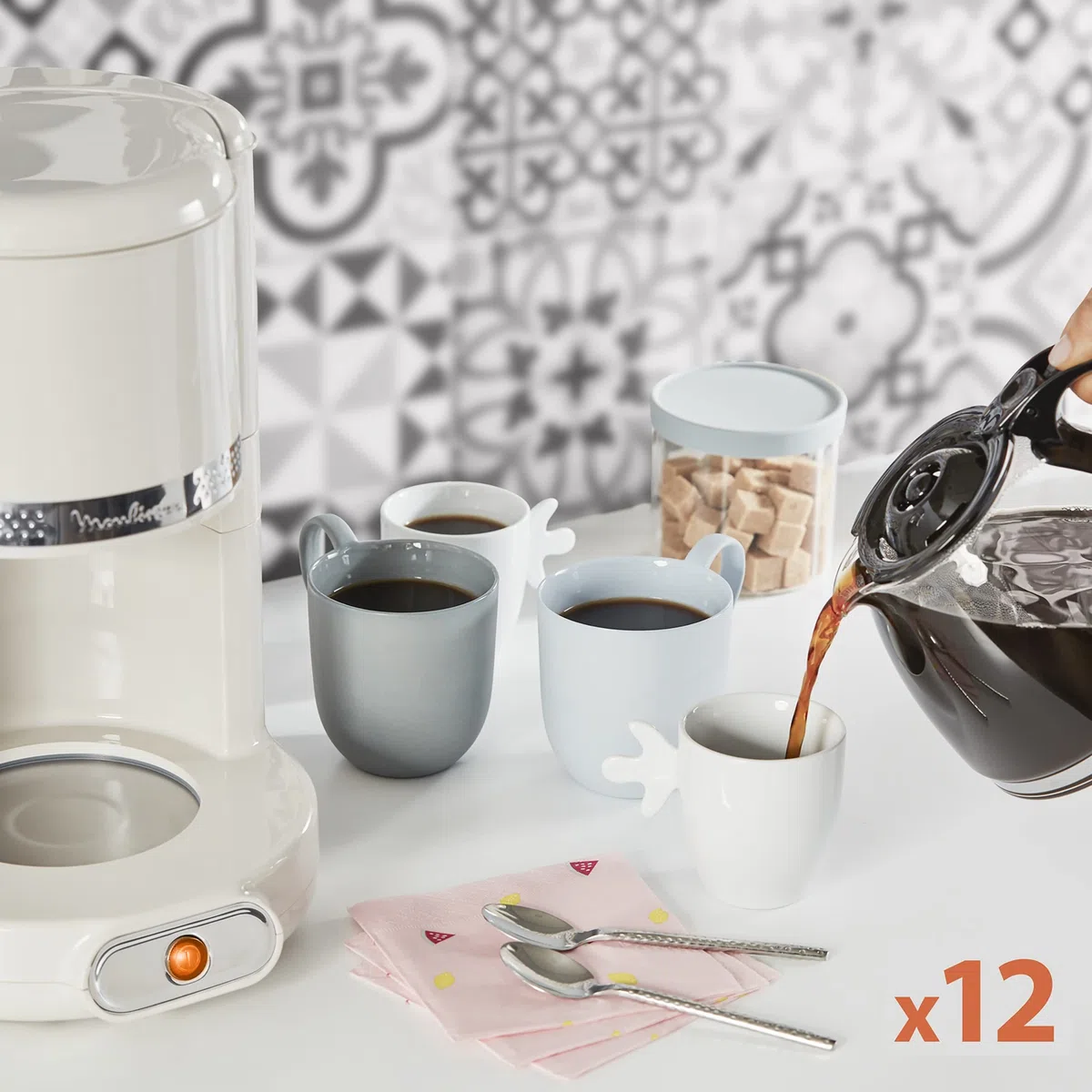 Moulinex FG381 FCM Soleil Macchina da Caffè Americano, Capacità di 1,25 L fino a 15 Tazze di Caffè, Supporto Filtro Girevole, Sistema Anti Gocciolamento, Spegnimento Automatico, Mantenimento in Caldo