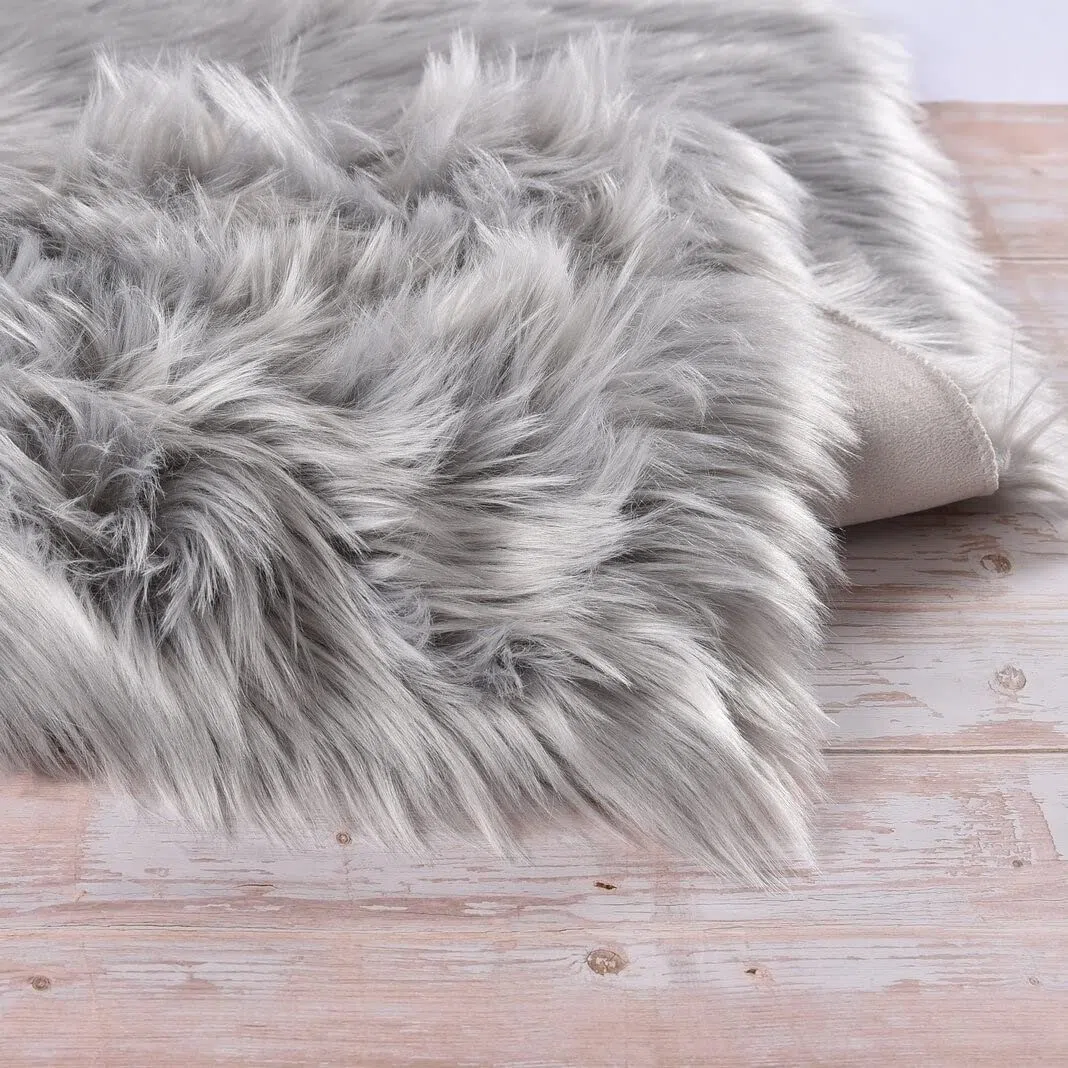 ORINOVA Tappeto Peloso Grau 60x120 cm Morbido Scendiletto Rug Camera da Letto Tappeti Lavabile in Lavatrice Moderno Salotto