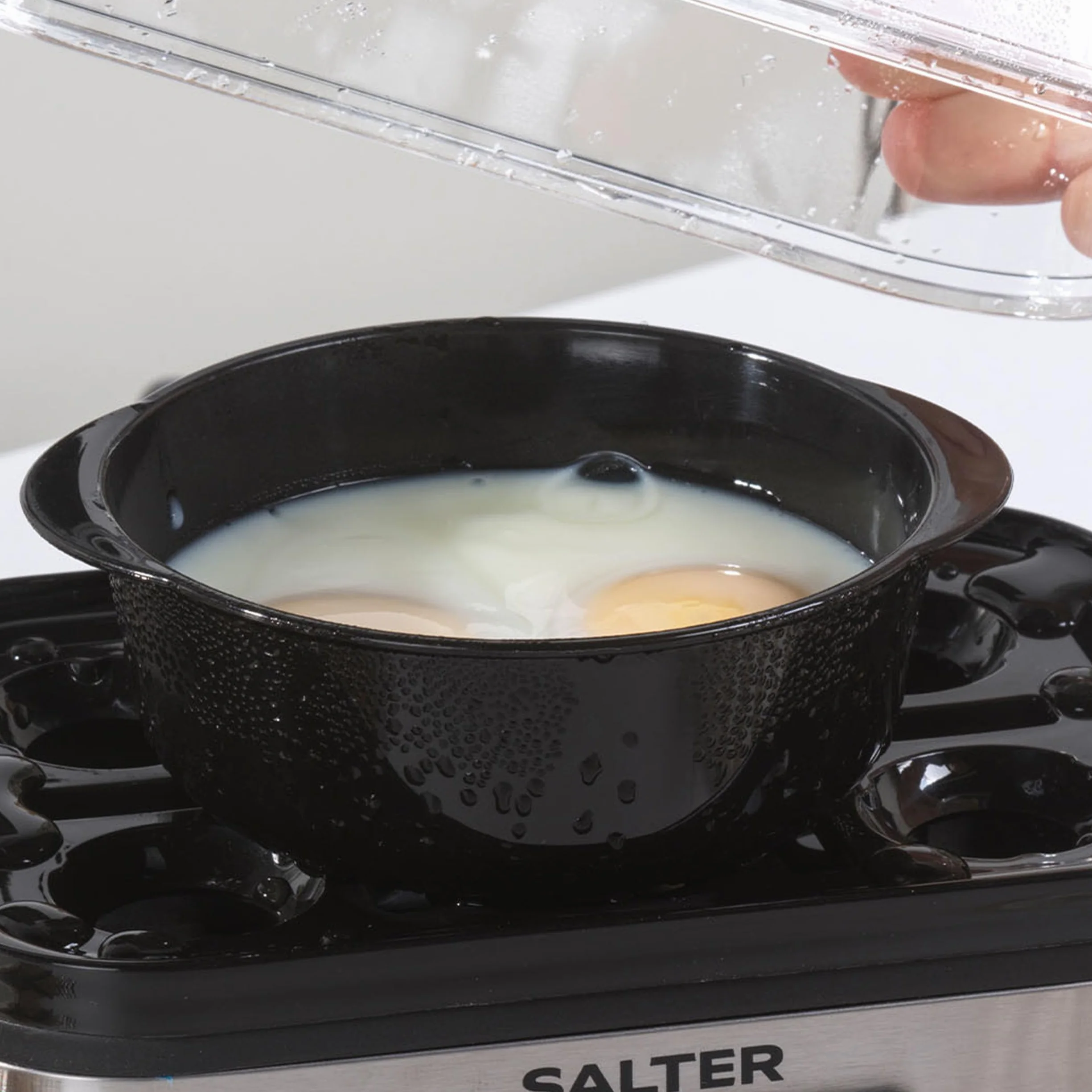 Cuociuova Digitale 3 in 1 Salter – Omelette elettriche, uova in camicia o bollite, capacità di 6 uova, display digitale LED, compatto. Include misurino, portauovo e cesto vapore. Potenza: 430W.