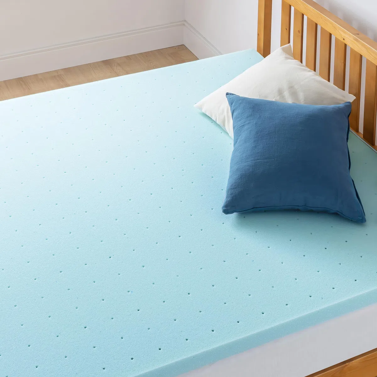 Best Price Mattress Topper in memory foam ventilato da 3,8 cm, con infusione di gel rinfrescante, certificato CertiPUR-US, gemello