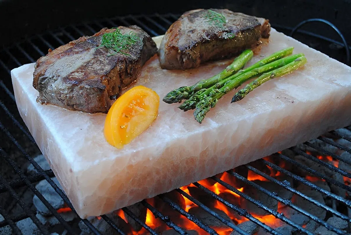 Magic Salt Lighting For Your Soul - Ferro di sale rosa dell'Himalaya, 30 x 20 cm, con supporto per cottura di carne, pesce