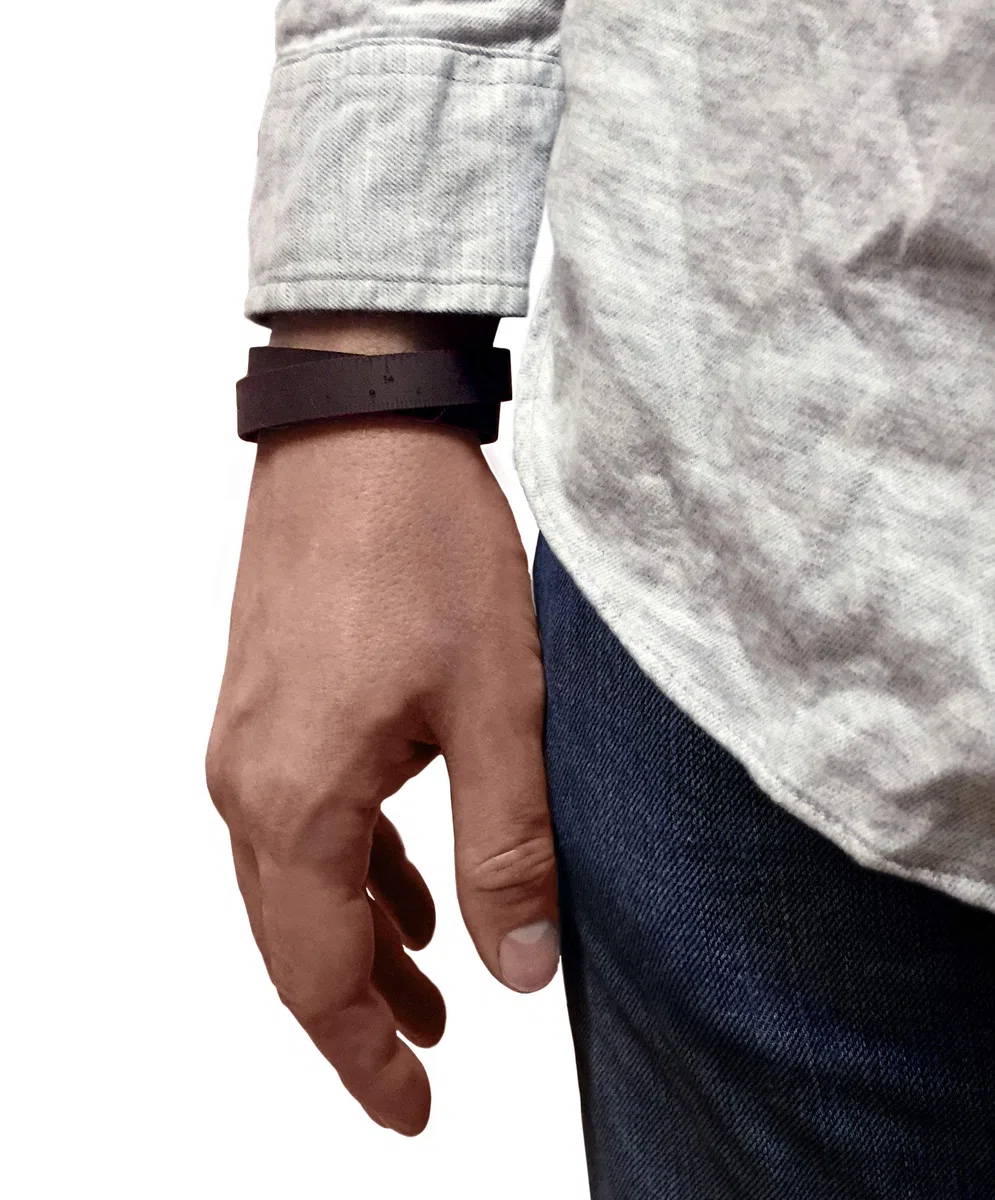 Righello da polso marrone medio 38,1 cm | bracciale con metro a nastro | polsino in pelle | braccialetto avvolgente in pelle | cucito | lavoro a maglia | uncinetto | nozione | regalo
