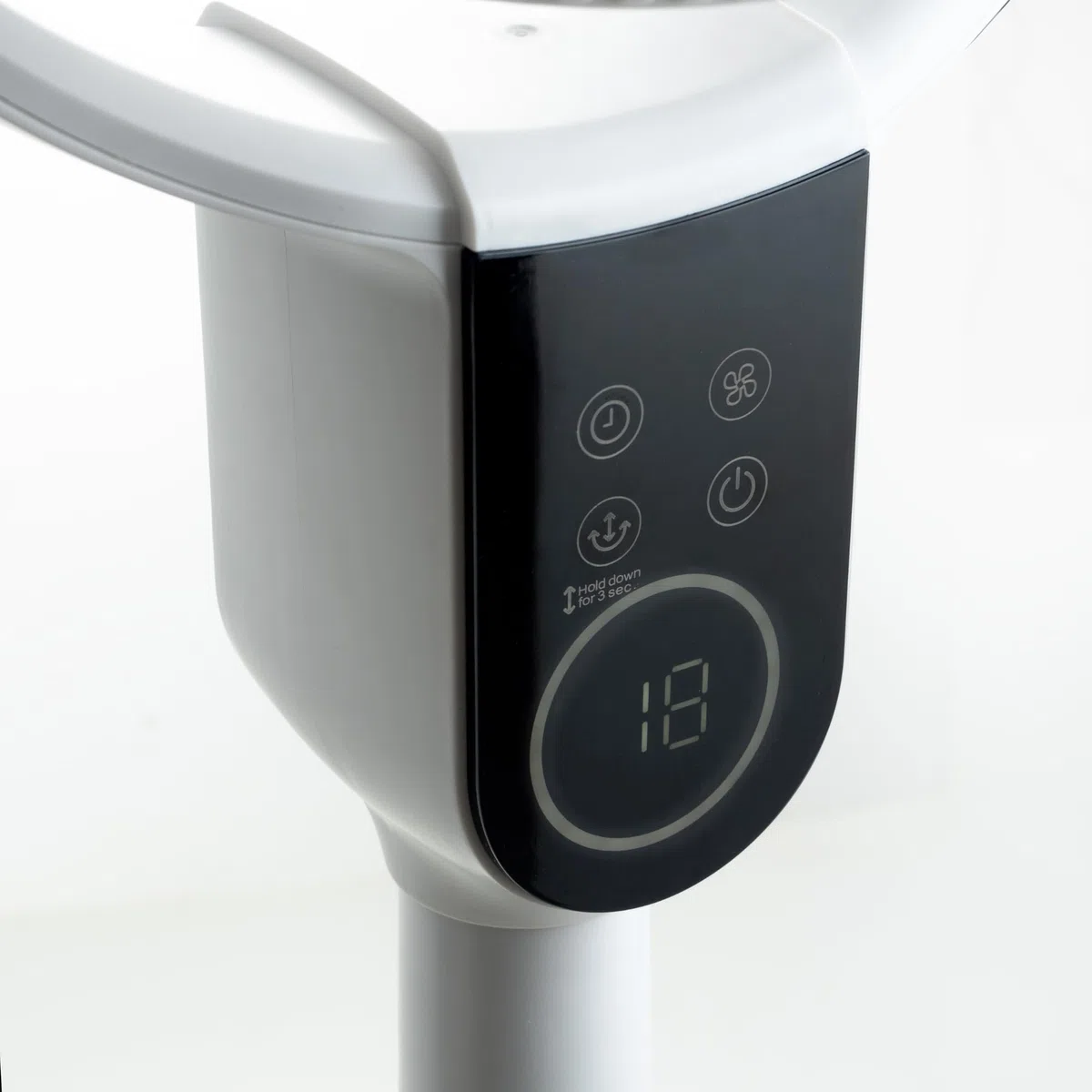 Innoliving Ventilatore a Piantana Digitale High Tech INN-533/INN-534, Slim Design, Display Touch, Telecomando, Oscillazione 3D, Timer 12h, 3-12 Velocità, 50W, Ventilazione Potente fino a 5m (INN-533)