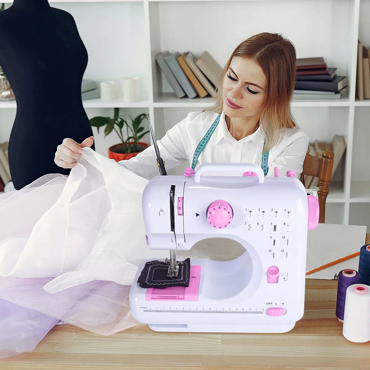 Retoo Macchina da cucire con pedale per principianti, Mini Macchina da cucire e luce LED per bambini e principianti 12 schemi punto, elettronica professionale domestica, Alimentazione elettrica