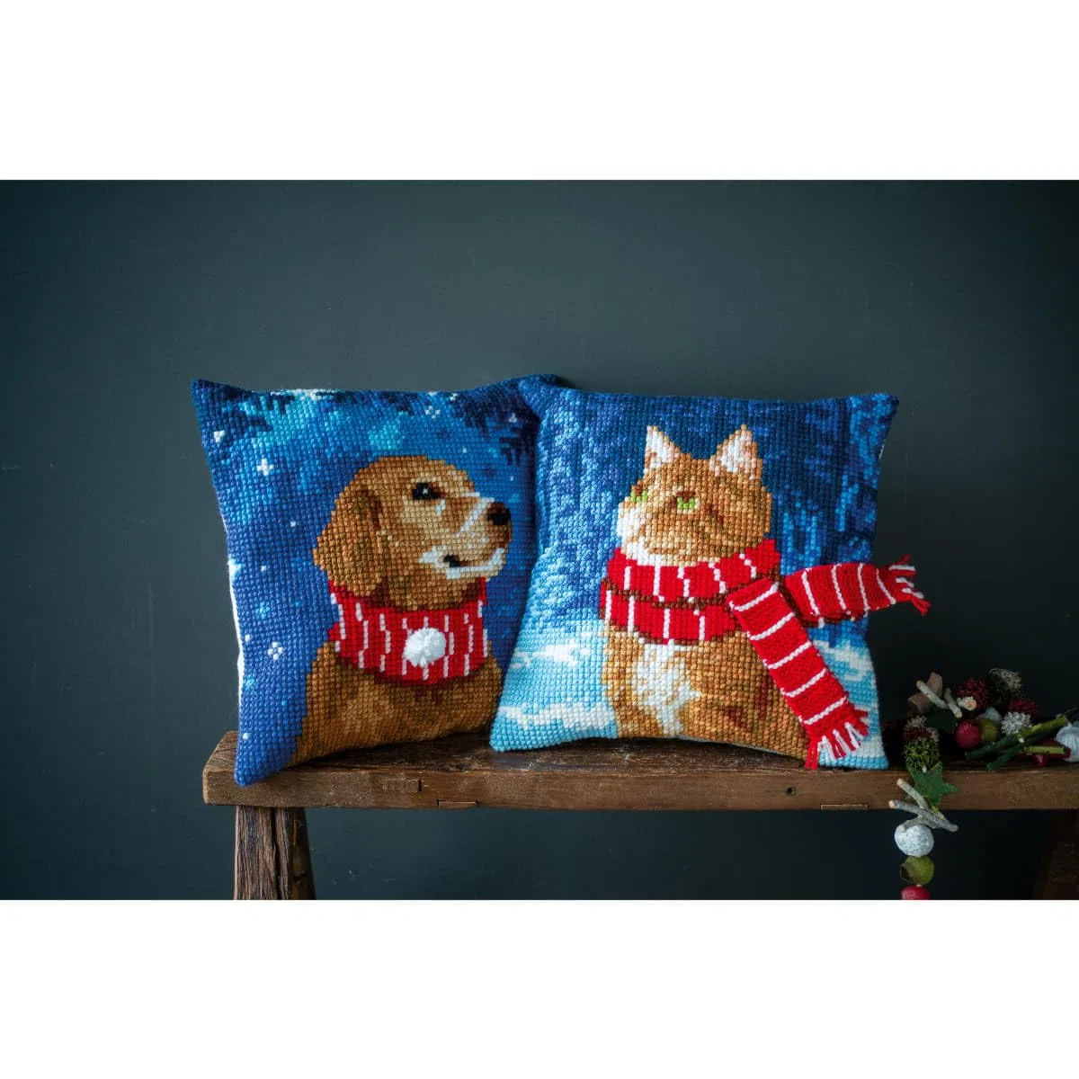 VERVACO Kit Cuscino Punto Croce GATTO CON SCIARPA Set Ricamo Principianti Cuscini Gobelin Decorativi ca. 40 x 40 cm Accessori Per Lavoretti Creativi DIY Casa Decor Hobby Adulti Cross Stitch