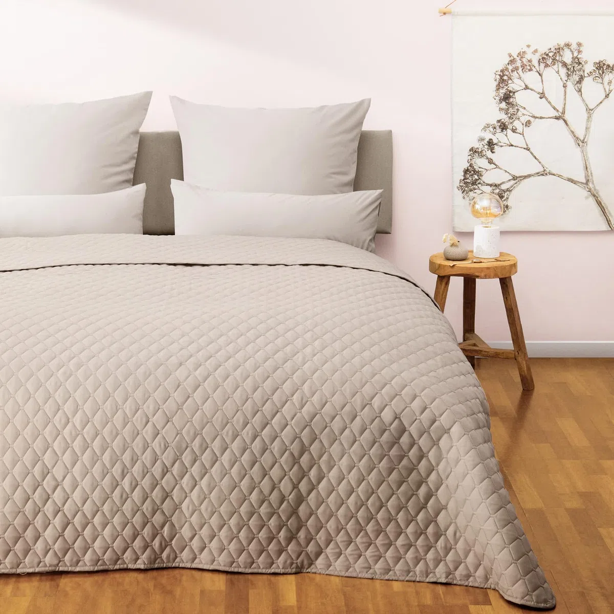 Blumtal Copriletto Trapuntato 240x260 cm - Certificato OEKO-TEX - Trapuntino Leggero per Letti di 200x200 - Mezza Stagione - Beige