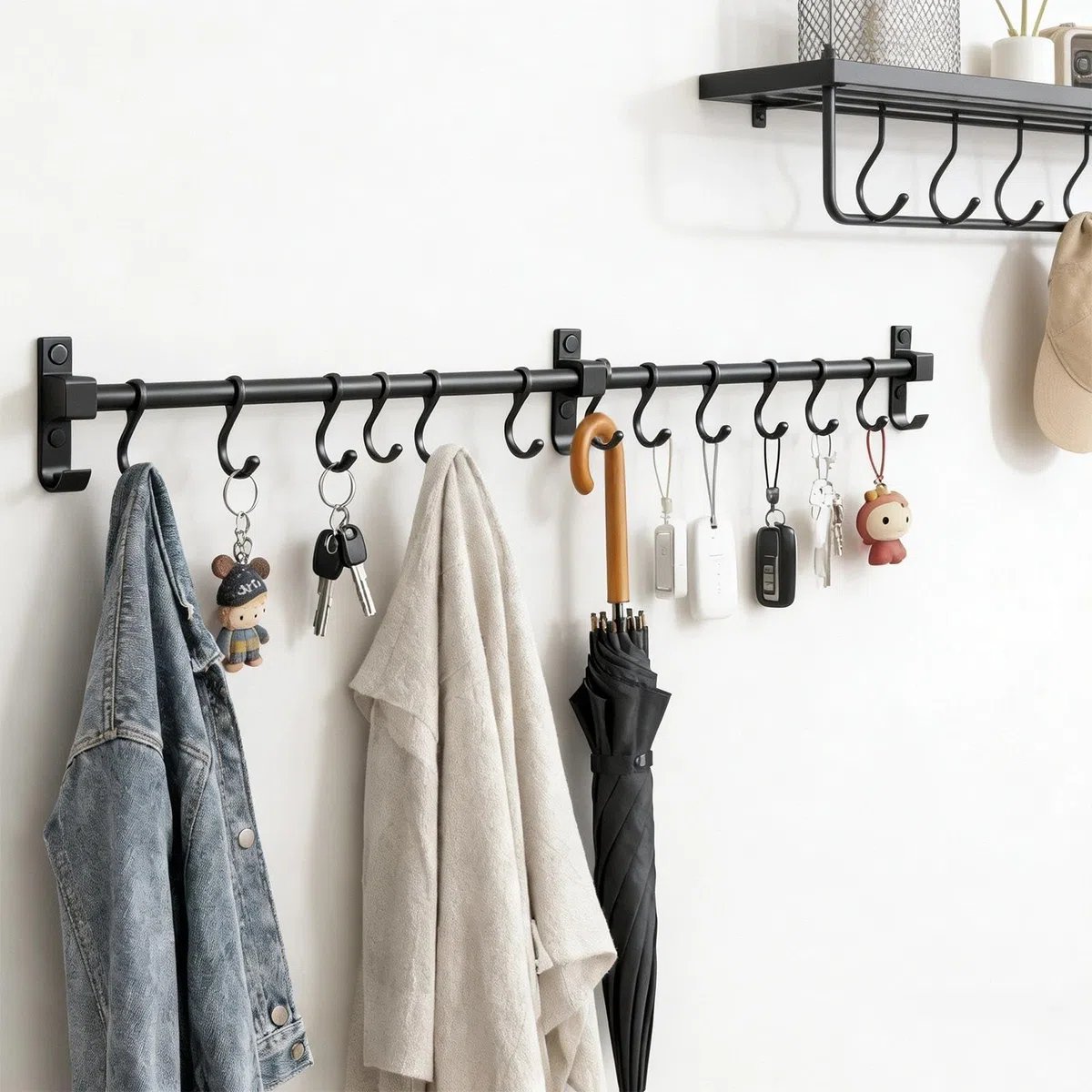 Barra Portautensili Cucina 80 cm, Alluminio Barra Appendi Utensili da Cucine, Appendi Mestoli da Cucina con 12 Ganci Rimovibili, Multifunzione Gancio, per Cucchiai, Taglieri, Forbici