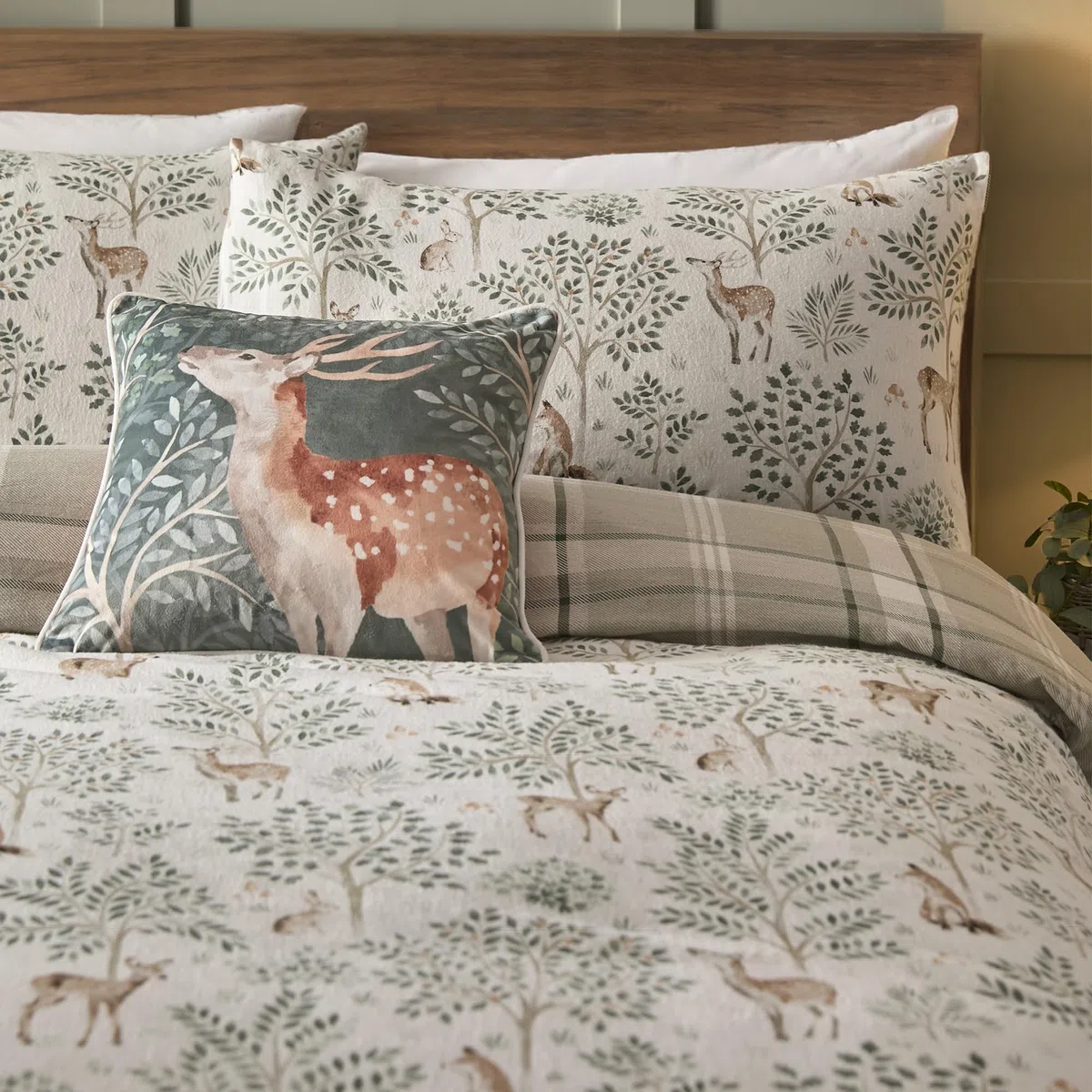 Dreams & Drapes - Copripiumino Naturale Foresta Cervo - Letto Matrimoniale (200 x 200cm) - Design Reversibile - Super Morbido 100% Cotone - Copripiumino Flanella in Naturale - Biancheria da letto