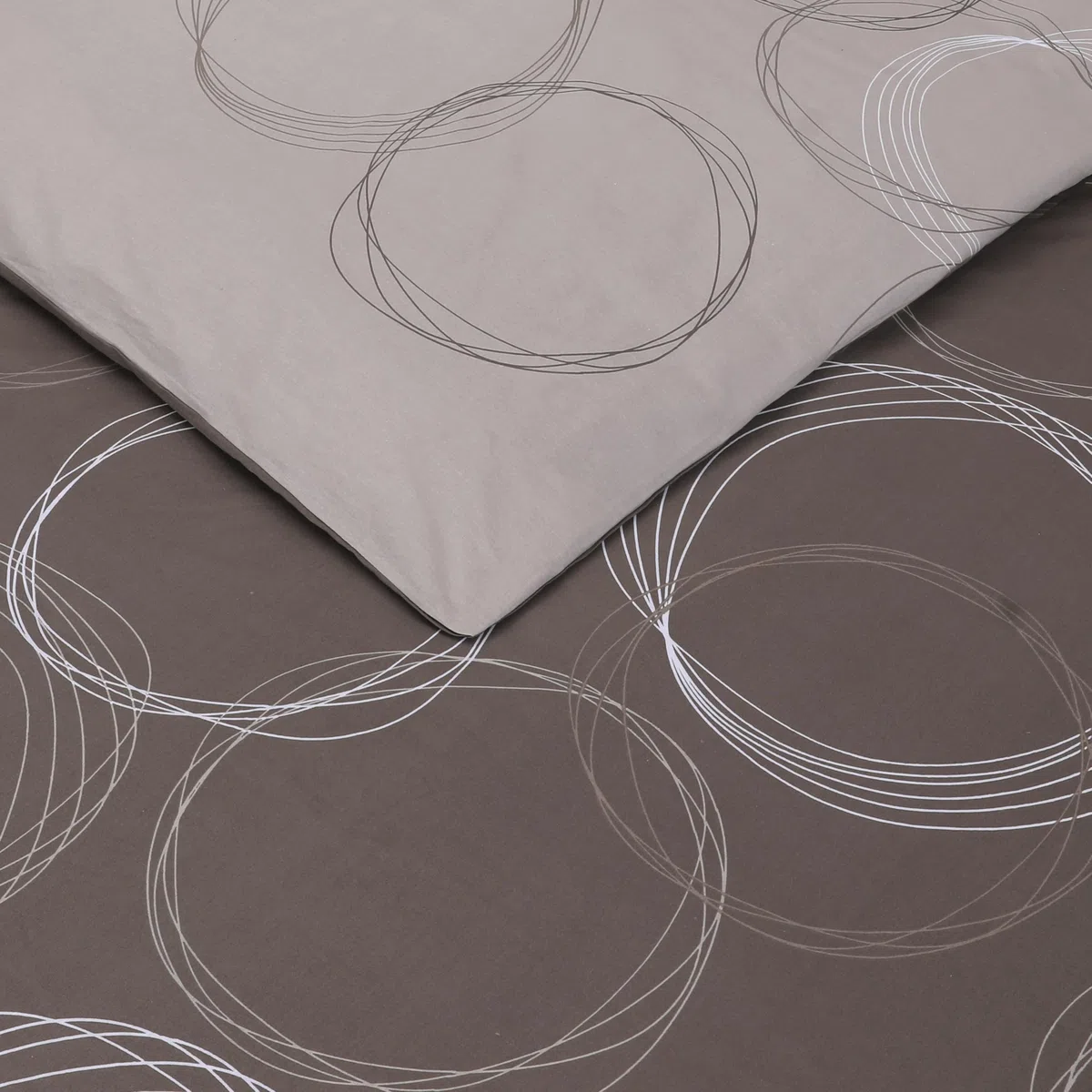 VISION LENNY marrone - 100% cotone - Set Copripiumoni matrimoniale reversibile 260 x 240cm con 2 federe 65 x 65cm per letto matrimoniale maxi - Tessuto morbido e confortevole - Certificato Oeko-Tex