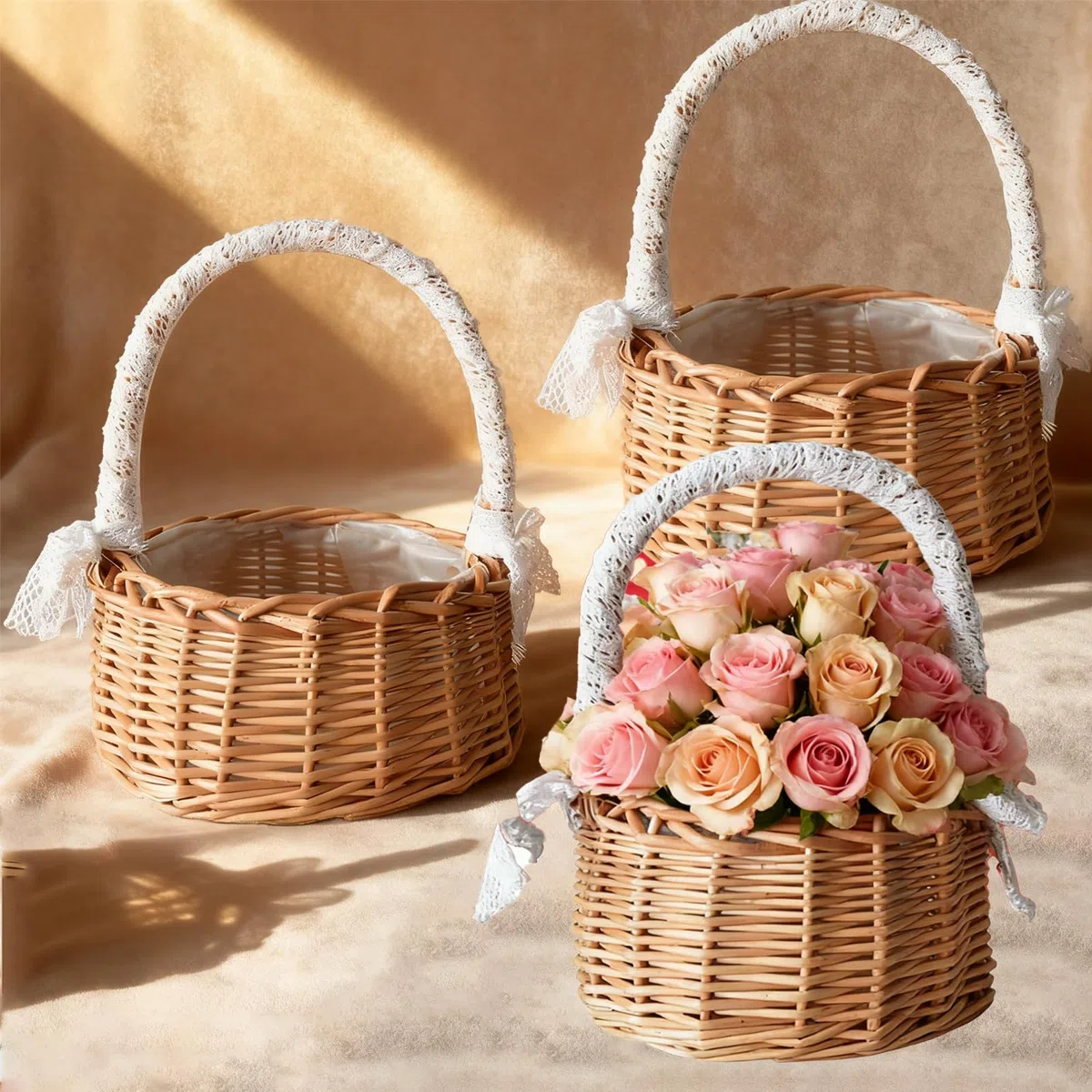 Cestino per Damigelle d’onore Intrecciato a Mano 2 Pezzi Cestino per Fiori Intrecciato Cesto di Vimini per Fiori in Rattan cestino per Damigella Cestini in Vimini con Manico per la Tavola