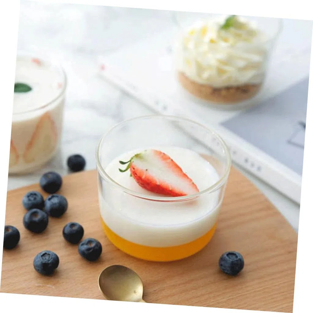 Coppette da Dessert Arrotondate in Vetro da 200 Ml, Bicchieri Multiuso per Mousse e Antipasti, Tazze Riciclabili Trasparenti per Buffet e Feste, Confezione da 4 Pezzi