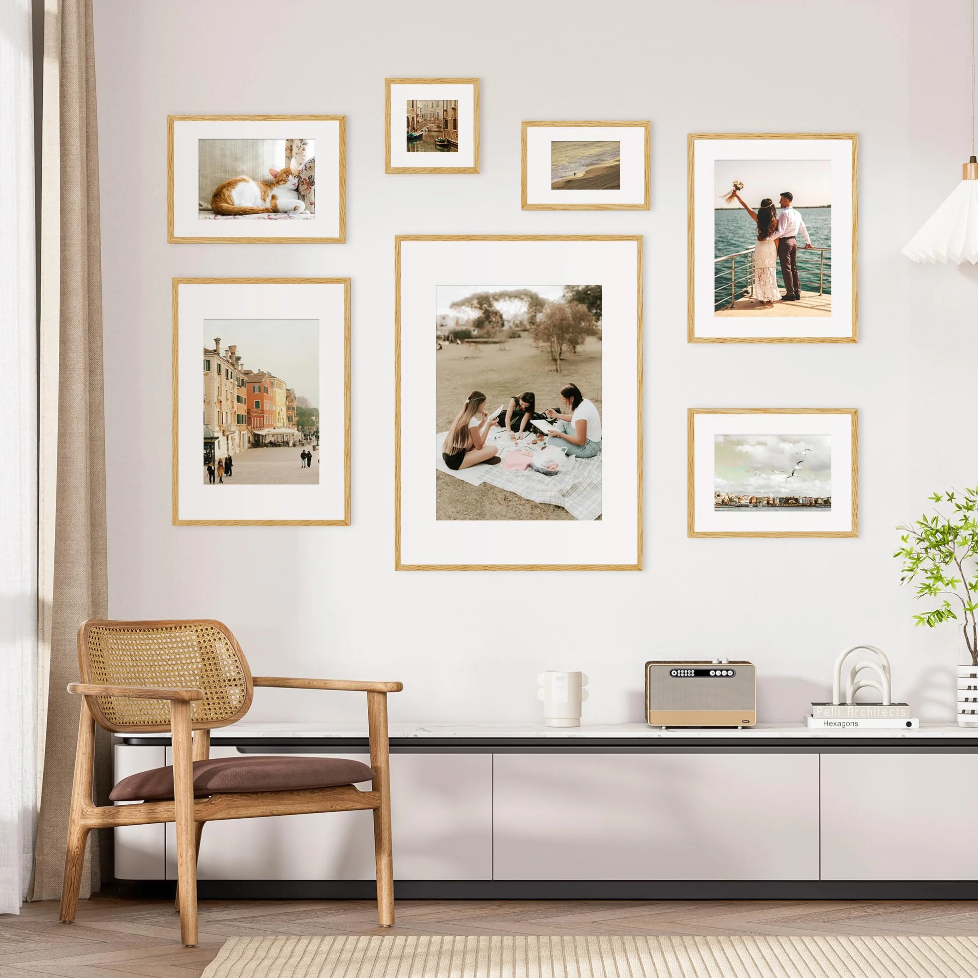 Feihorrm Cornice portafoto, Fotocornice in quercia, con vetro temperato, per foto 20x30 cm senza passepartout o 12x17 cm con passepartout, Fotocornice in legno massiccio (Beige, 20x30 cm/ 1x)