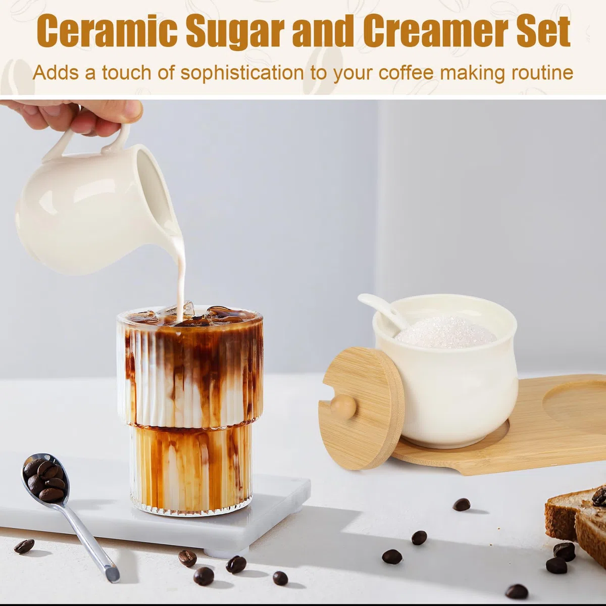Set di latte e zucchero, set di porcellana per servire caffè e tè con coperchio e cucchiaio, zucchero e brocca con supporto in legno, adatto per microonde e lavastoviglie (bianco)