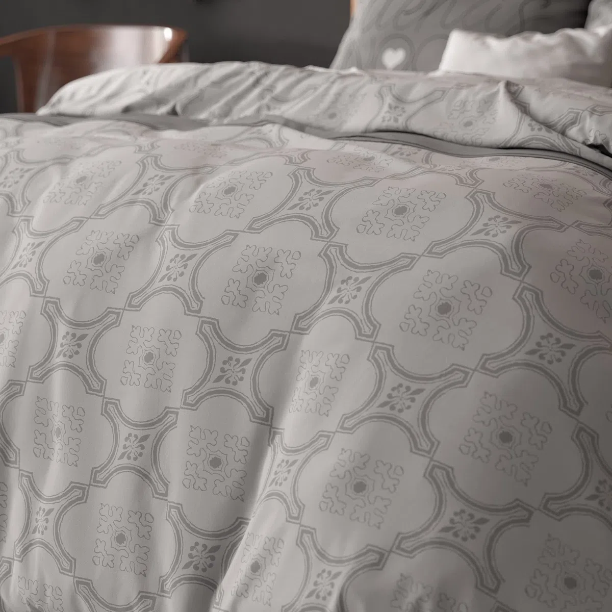 Sleep Time Set Biancheria da Letto 3 Pezzi 200 cm x 200 cm 3 Pezzi Grigio - Buenas - Copripiumini Morbidi e Senza Stiro con Chiusura a Bottoni - Set Biancheria da Letto con 2 Federe 80 cm x 80 cm