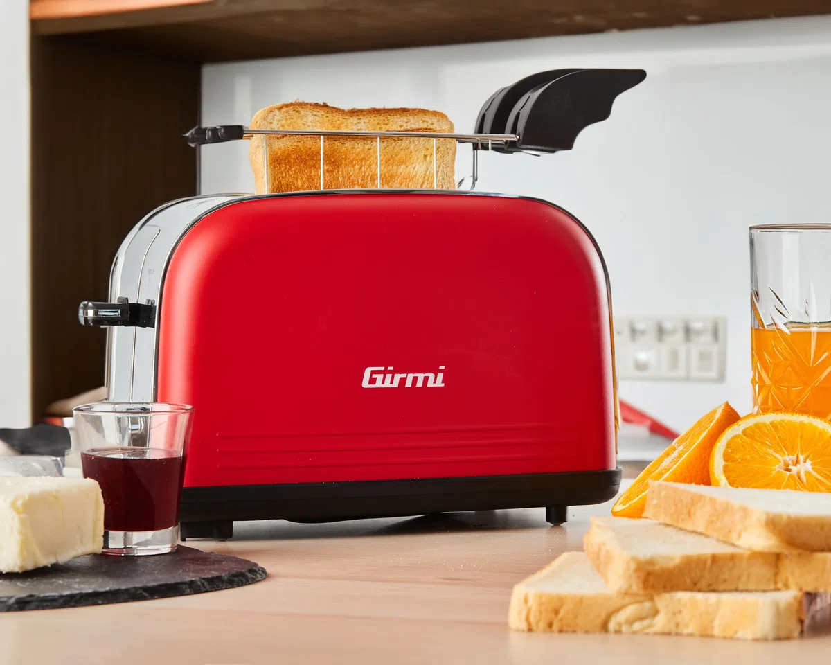Girmi TP57 Tostapane, 800 W, Corpo e pinze INOX, Ampie fessure, Timer, 8 livelli di cottura, Spegnimento automatico, Raccogli briciole, Rosso