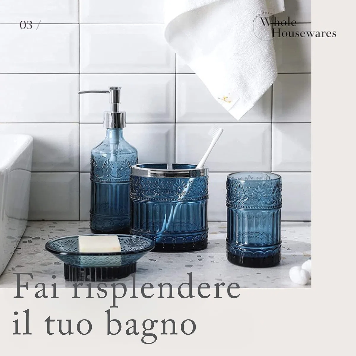 WHOLE HOUSEWARES | Set di accessori per il bagno | Set da 4 accessori in vetro per la decorazione | Porta sapone, porta spazzolini, barattolo e piattino | Vetro a mosaico elegante (blu)