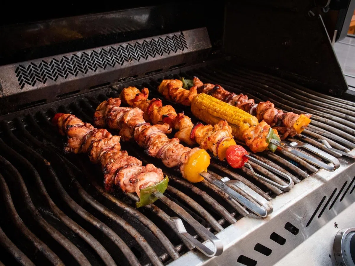 Grillfürst Grillrondell universale - Set per shish kebab per girarrosto e rotisserie, incl. 6 spiedini per shish kebab, gyros o kebab, lunghezza totale: 45 cm