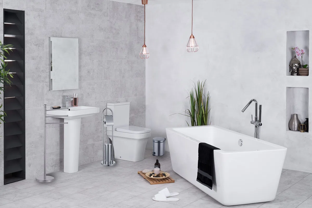 Baroni Home Piantana Porta Asciugamani a 3 Braccia, Acciaio, Metallo Cromato Antiruggine, Portasciugamani da Terra con Base Pesante, 44X23X89 cm, Baroni Home Bagno Cromo Acciaio